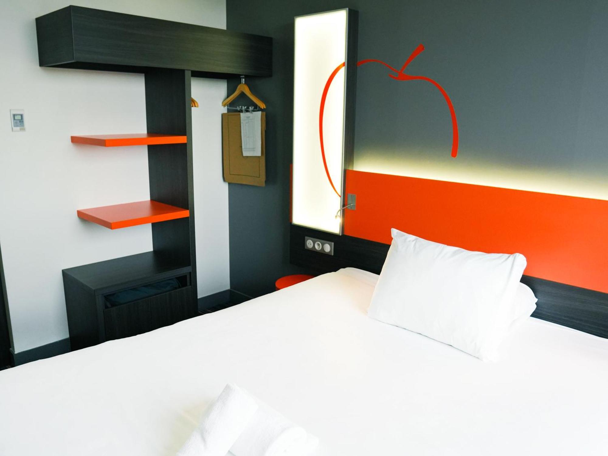 Hotel Ibis Styles Caen Centre Gare Exterior foto