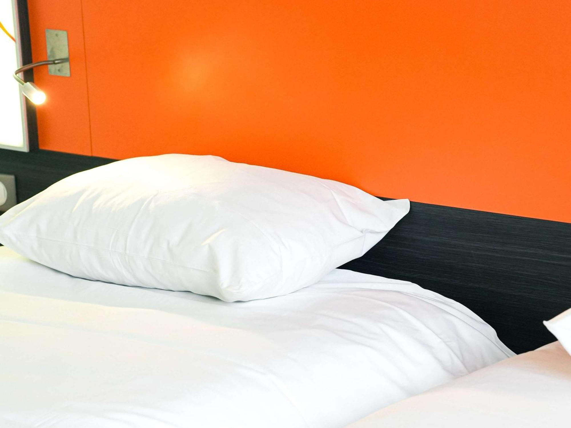 Hotel Ibis Styles Caen Centre Gare Exterior foto