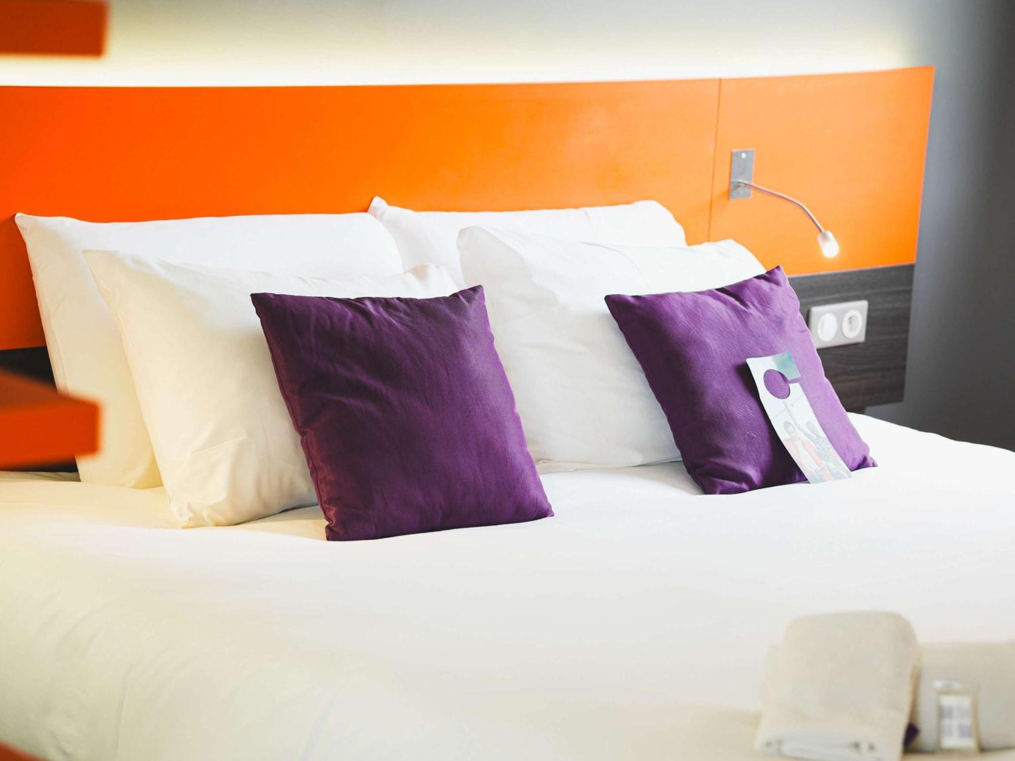 Hotel Ibis Styles Caen Centre Gare Exterior foto