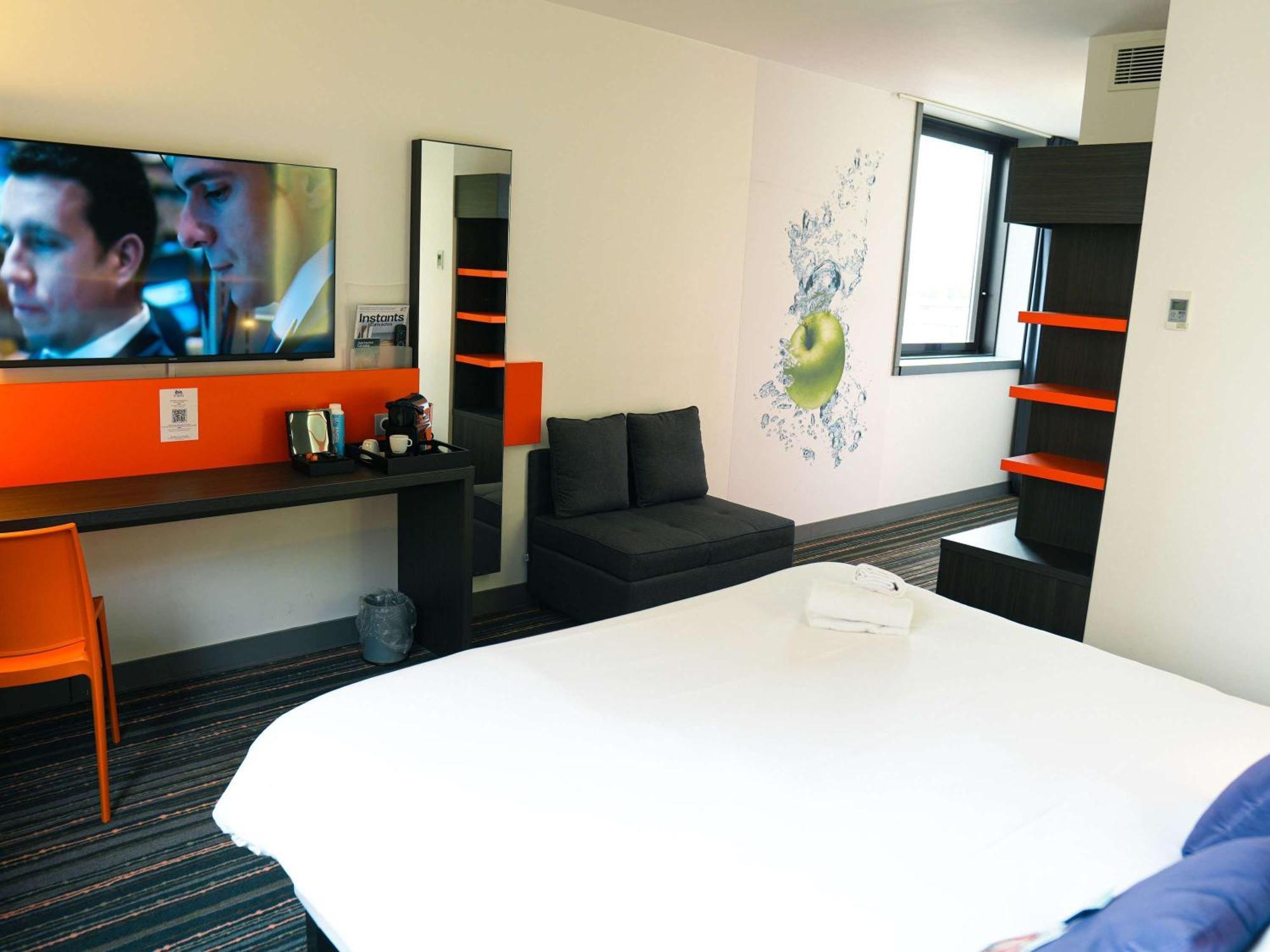 Hotel Ibis Styles Caen Centre Gare Exterior foto